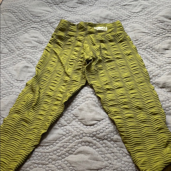 Booty by Brabants Pants - Booty by Brabants original fabric cropped leggings